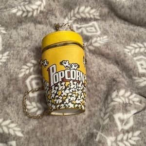 This bag has space and it’s deep